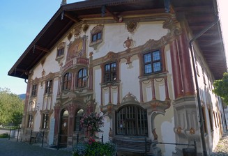 Pilatus-Haus: Lftmalerei