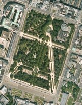 De passer als symbool van vrijmetselarij - Warandepark, Brussel - klik verder voor meer afbeeldingen